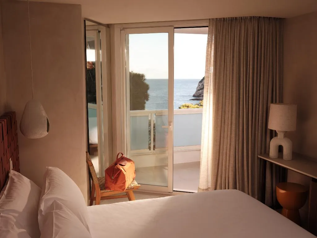 DOUBLE DELUXE SEA VIEW Room, Mondrian Hotel Ibiza, Ibiza