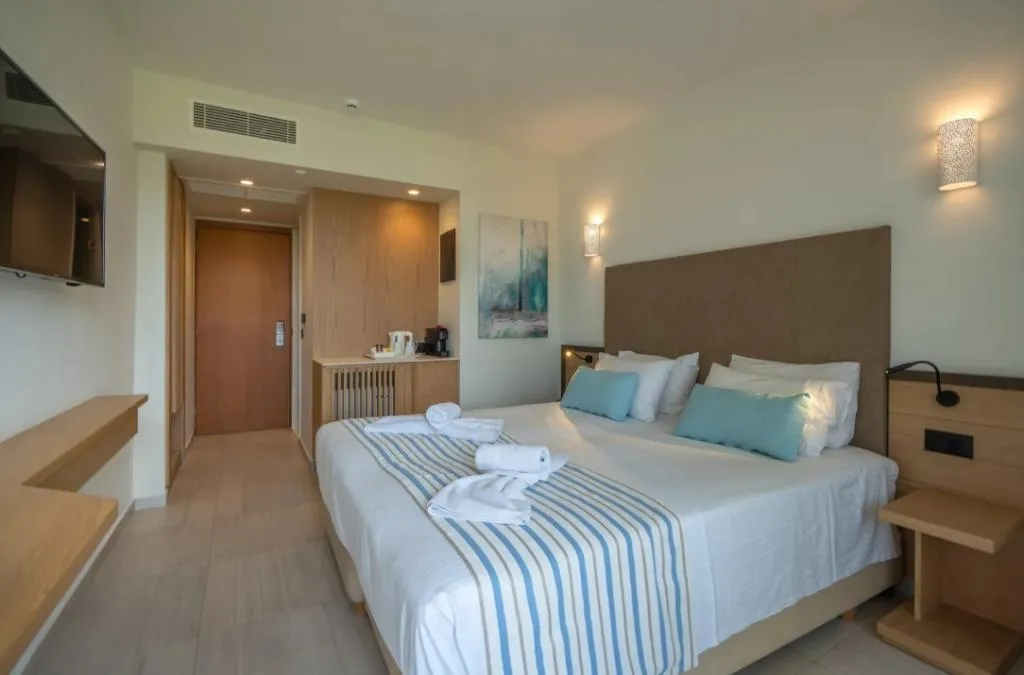 Double or Twin SUPERIOR Room, Minos, Crete