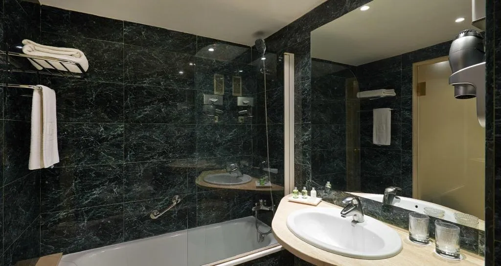 Room, Up Rooms Vic, Costa Brava