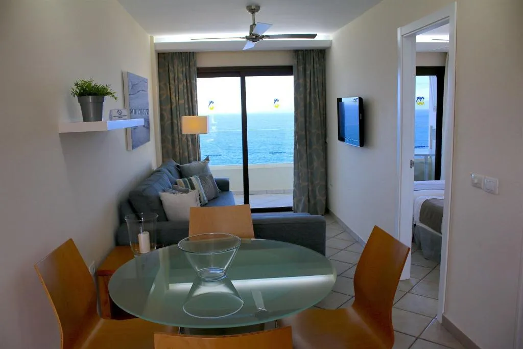 Room, Pearly Grey Ocean Club Apartments & Suites, Tenerife