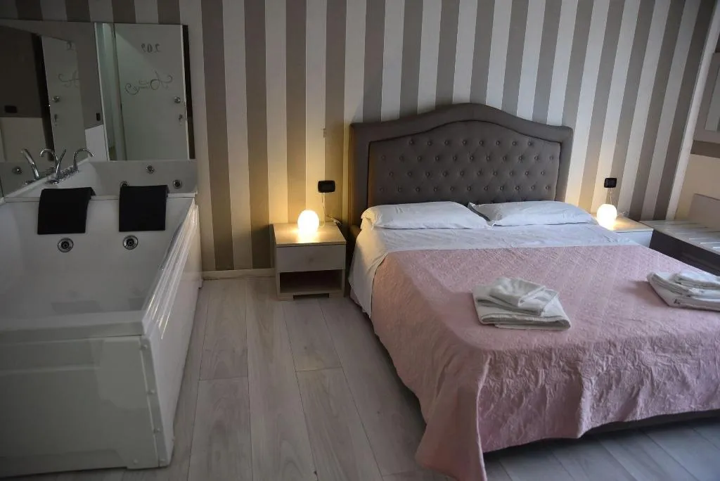 Room, Mirosa Bed And Breakfast, Naples