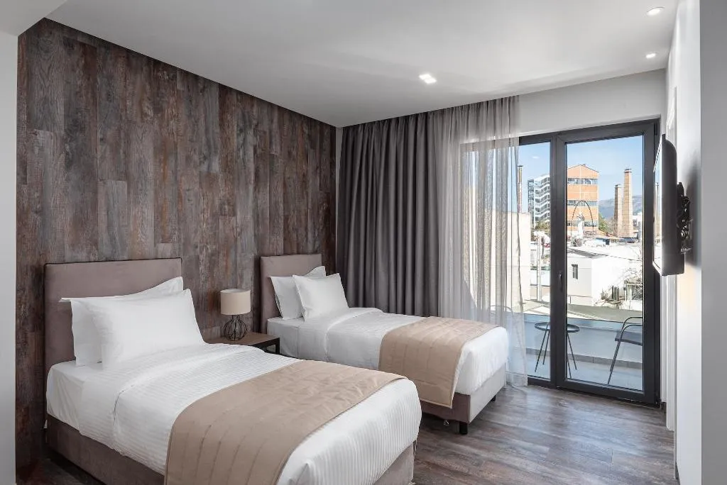 Room, Athenian Spirit, Athens