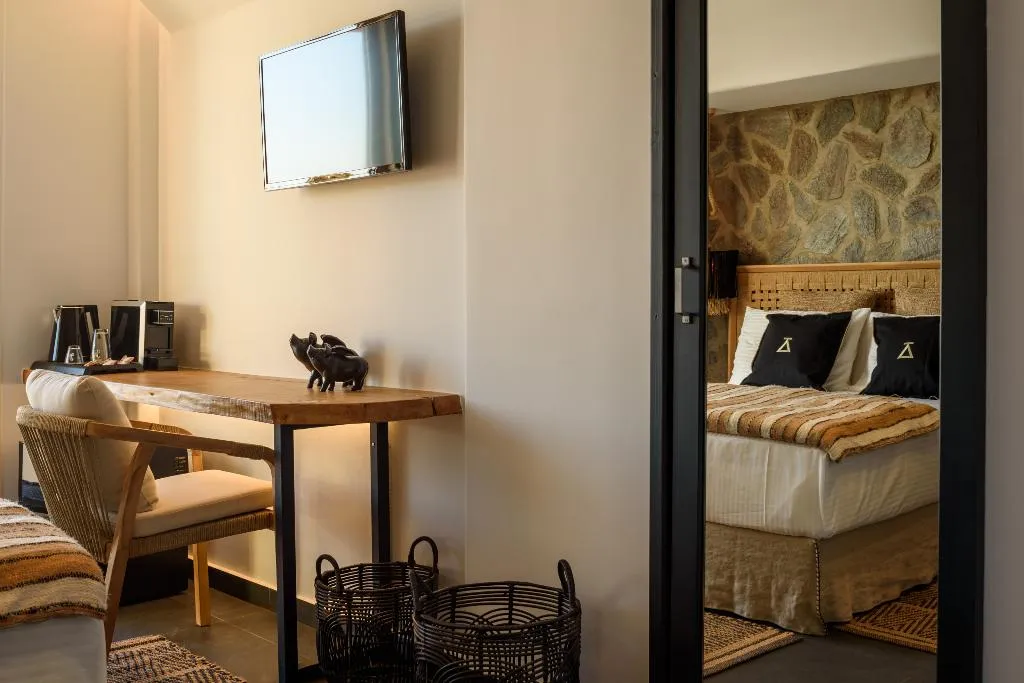 DOUBLE SUPERIOR Room, Vrachos Suites Mykonos, Mykonos