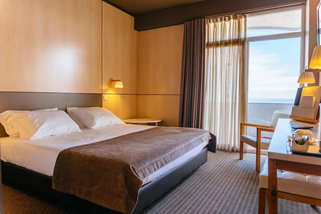 Double or Twin SEA VIEW Room, Axis Vermar Conference & Beach Hotel, Porto