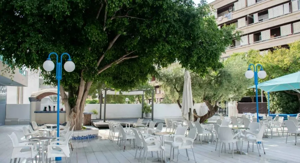 Terrace, Santa Monica, Costa Dorada