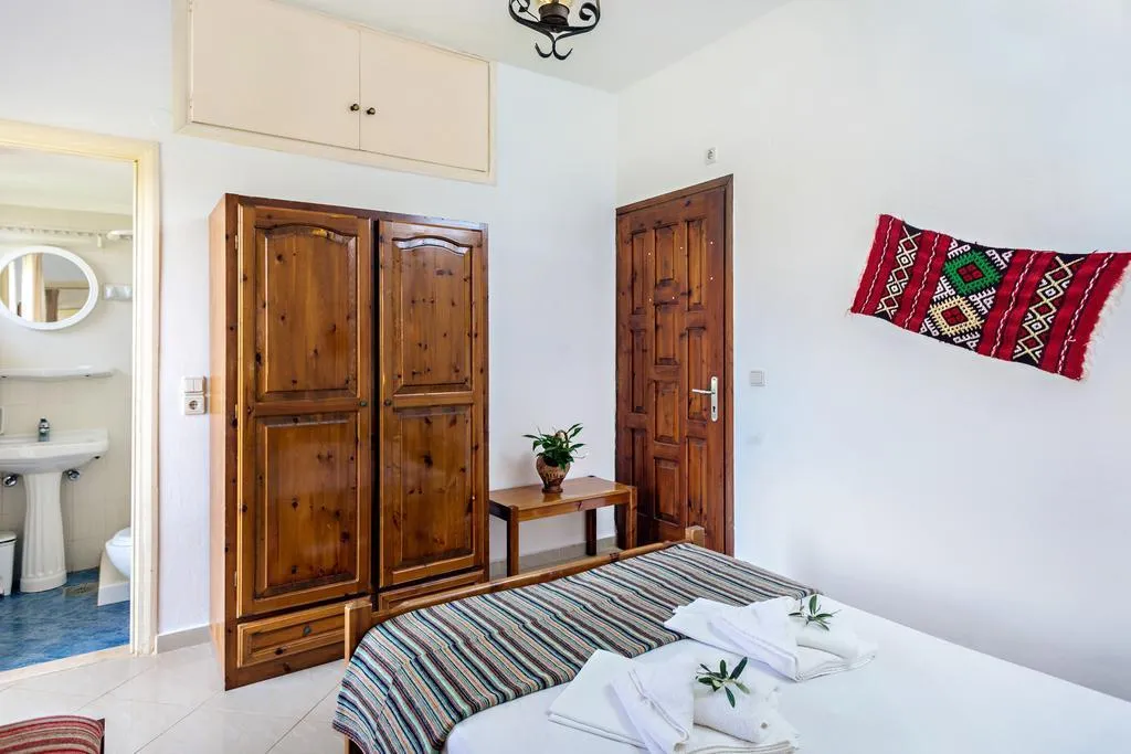 General view, Matzi Apartments, Crete