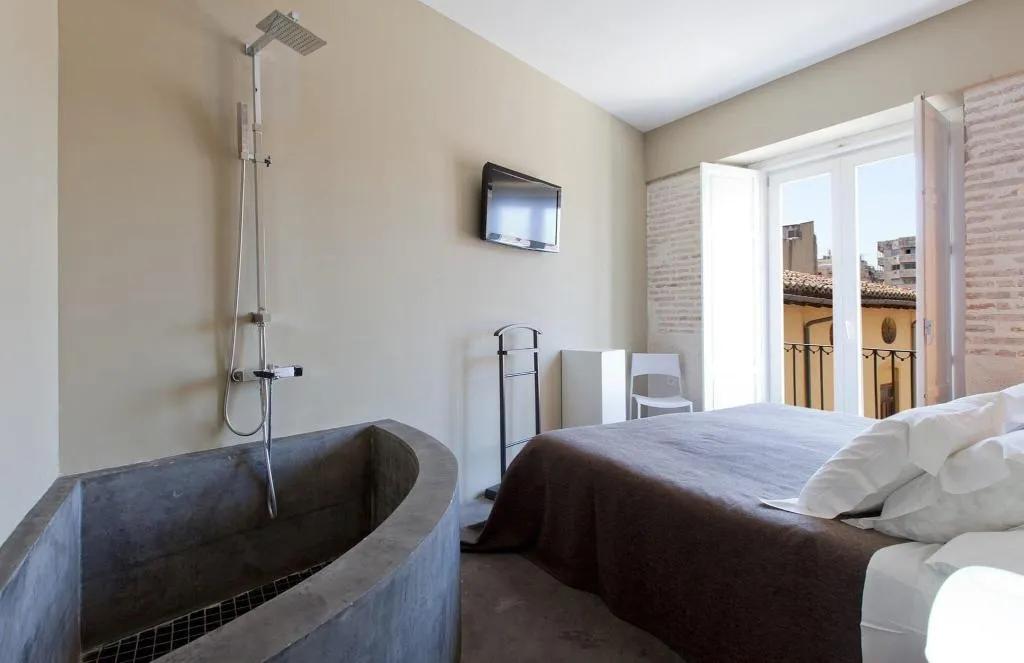 DOUBLE SUPERIOR KING BED Room, Cosy Rooms Bolseria, Valencia