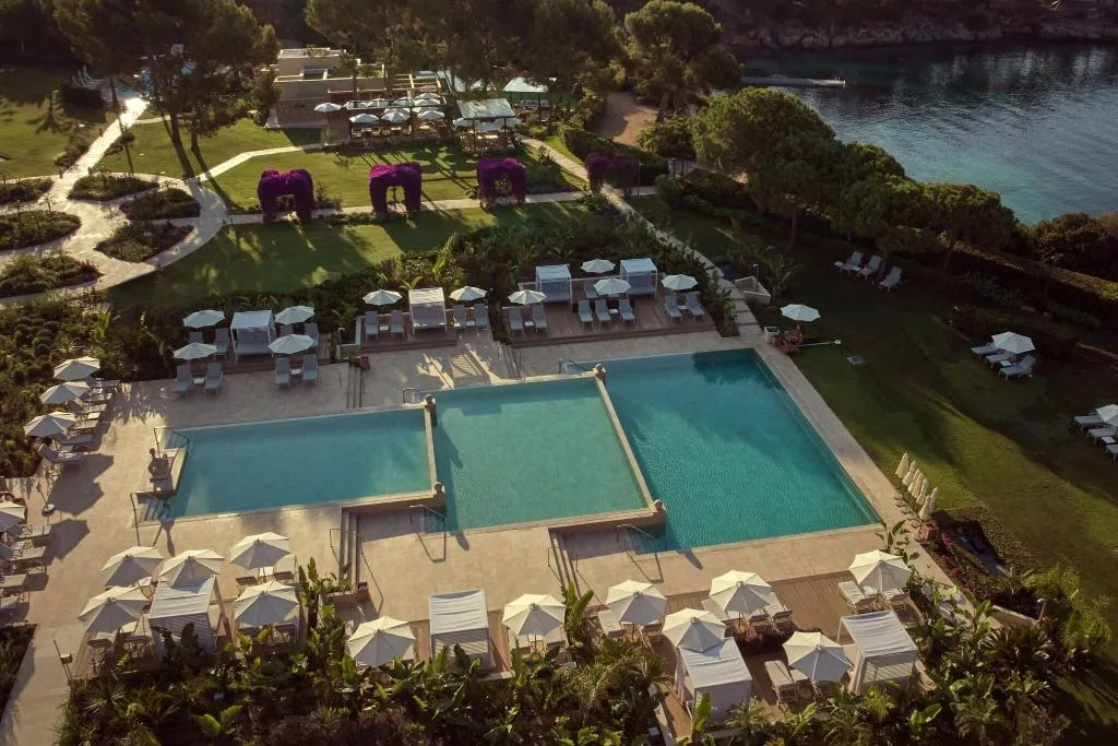 Pool, The St. Regis Mardavall Resort, Majorca