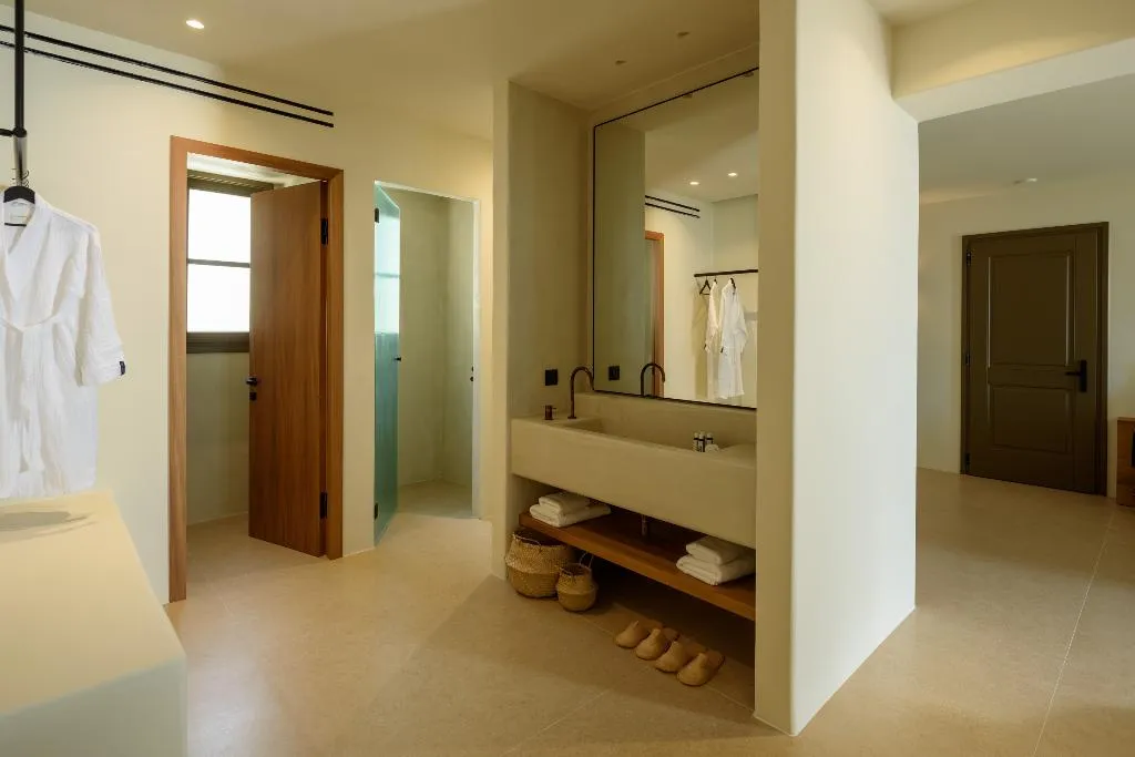 SUITE SEA VIEW WITH PRIVATE POOL Room, Elessa Hotel, Santorini