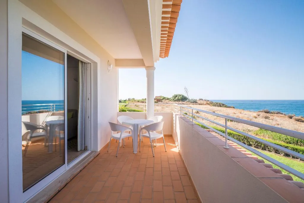 APARTMENT SUPERIOR SEA VIEW Room, Clube Porto Mós, Algarve