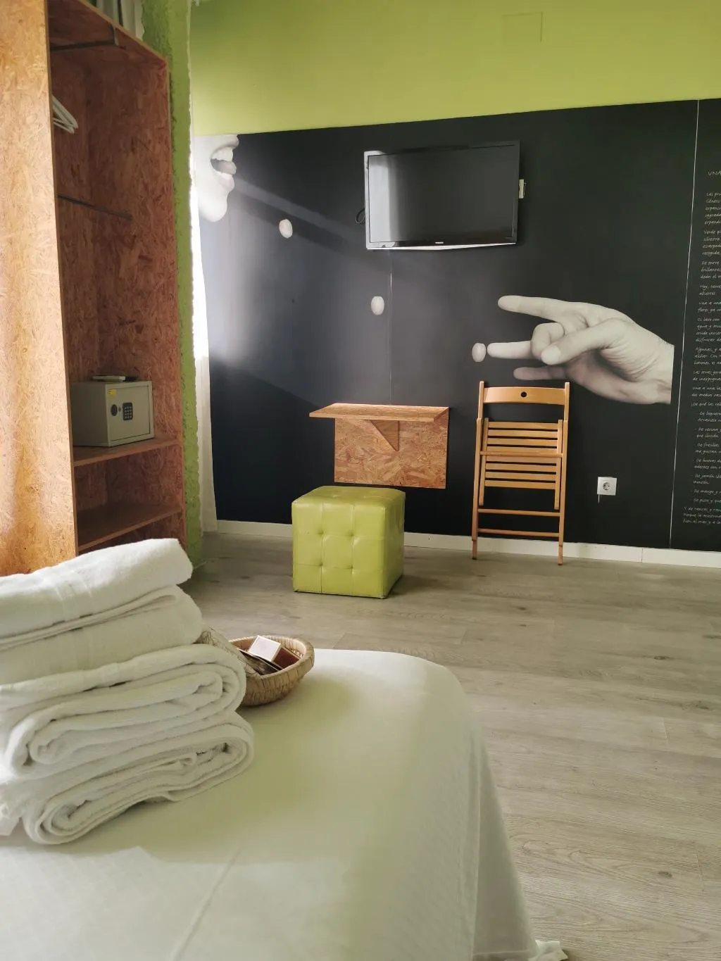 SUITE WITH TERRACE Room, La Posada del Chaflan, Madrid