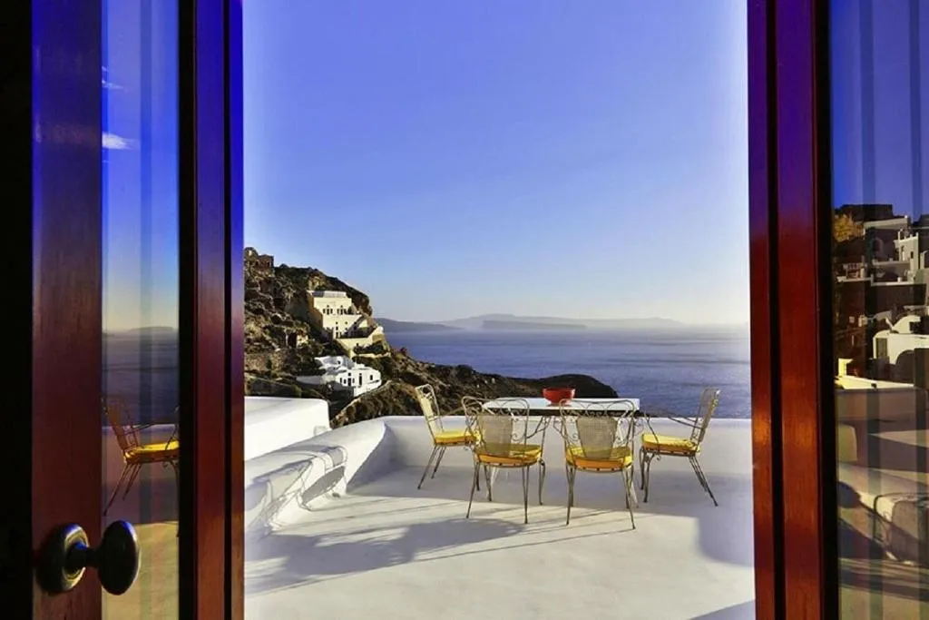 Room, The Architect's Cave House, Santorini
