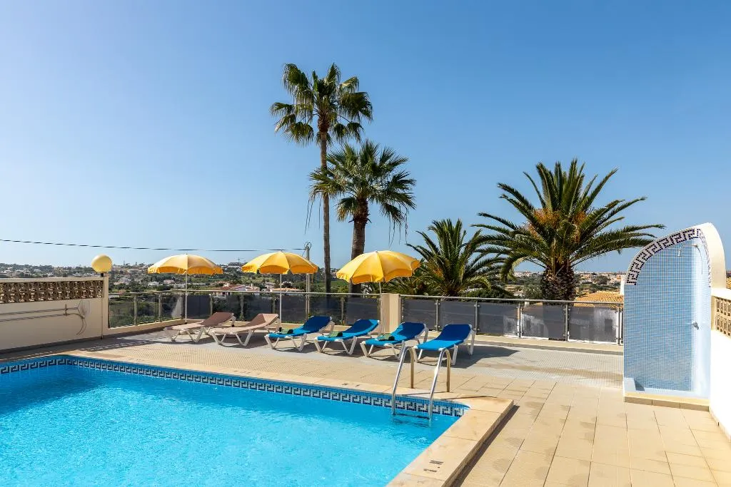 VILLA THREE BEDROOMS Room, Parque Monte Verde, Algarve
