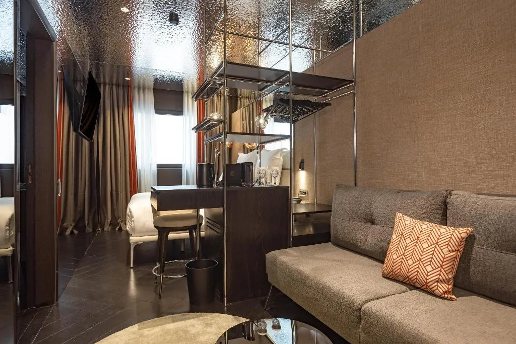 Room, Adia Aluma Athens, Curio Collection, Athens
