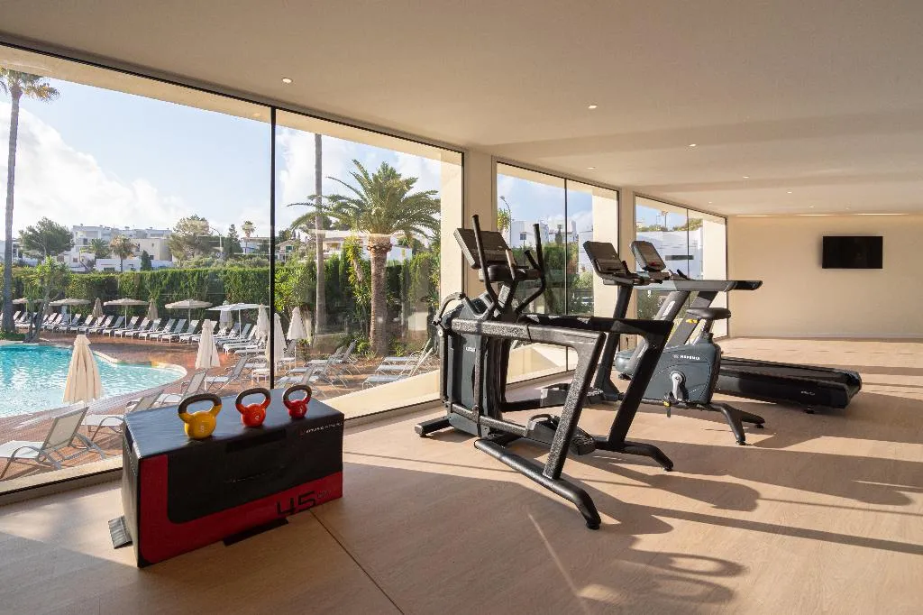 Sports and Entertainment, JS Portocolom Suites, Majorca
