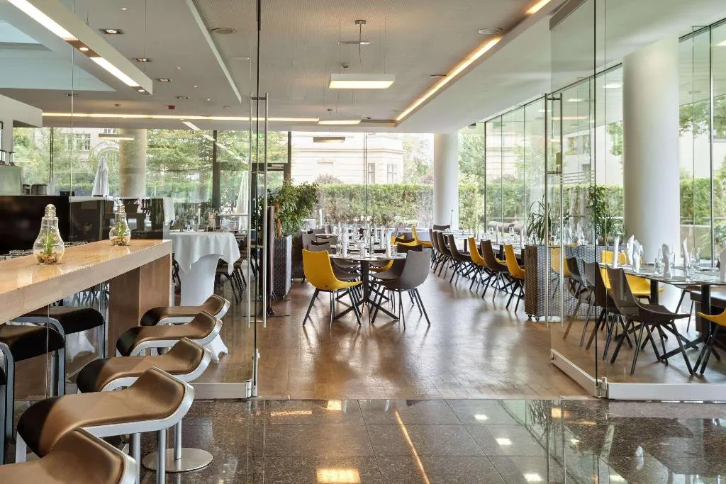 Bar, Austria Trend Hotel Congress, Innsbruck