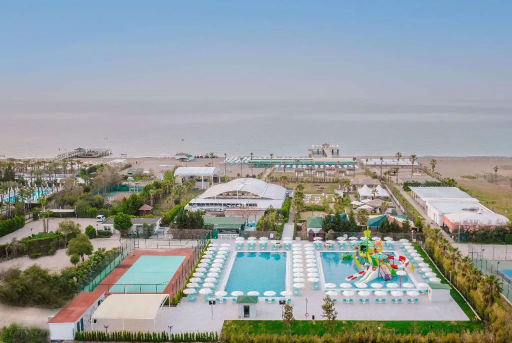 Pool, Wyndham Garden Lara, Antalya