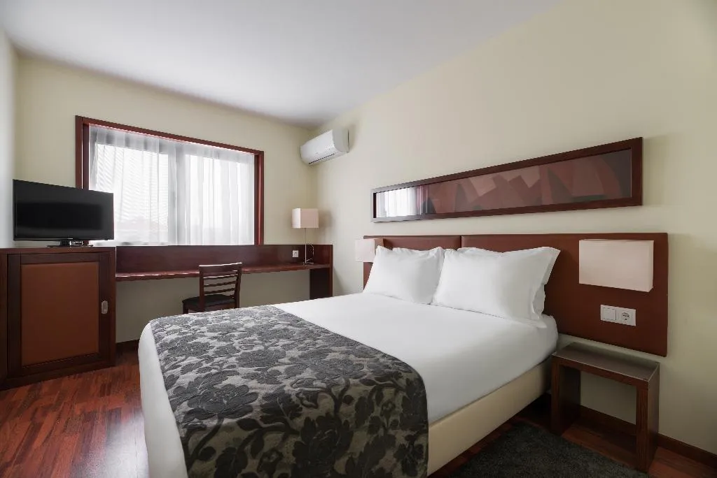 Double or Twin DELUXE CITY VIEW Room, Dorma Praia Golfe, Porto