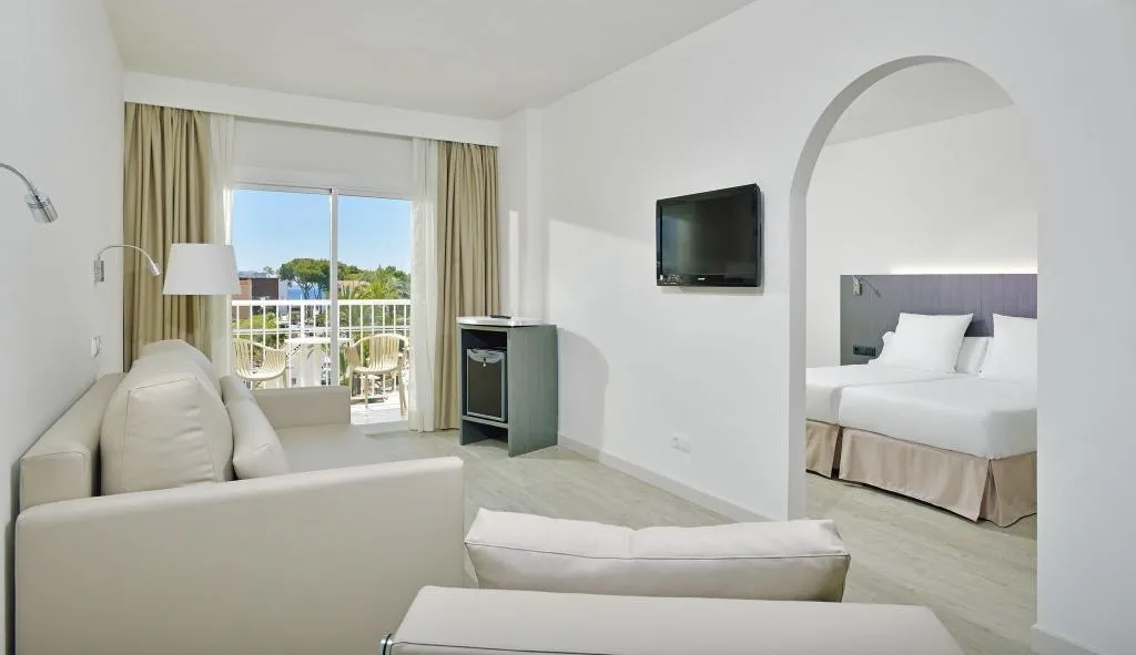 FAMILY ROOM TWO BEDS Room, Sol Guadalupe, Majorca