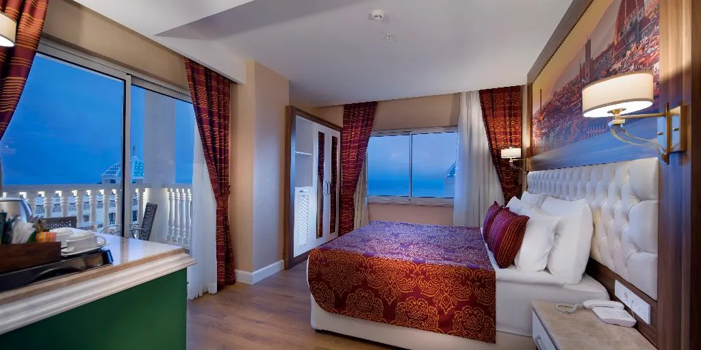 FAMILY ROOM SEA VIEW Room, Litore Resort Hotel & Spa, Antalya