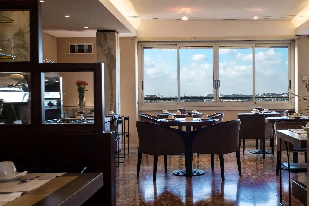 Restaurant, Best Western Hotel Piccadilly, Naples
