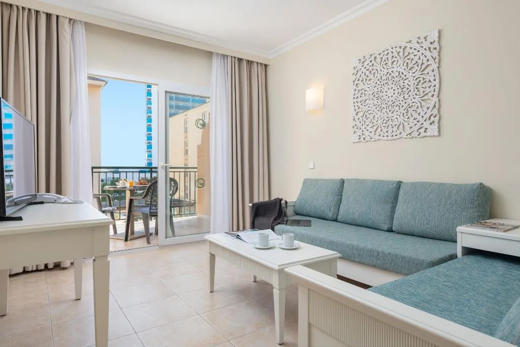 APARTMENT WITH BALCONY Room, Aparthotel Can Picafort Palace, Majorca