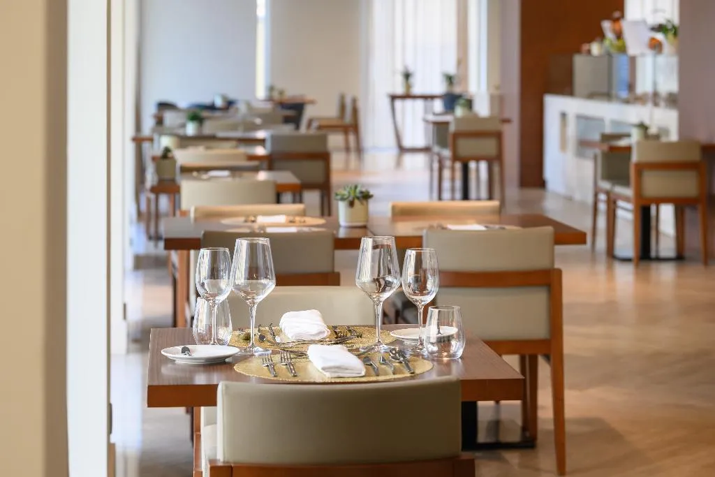 Restaurant, Melia Setubal, Lisbon