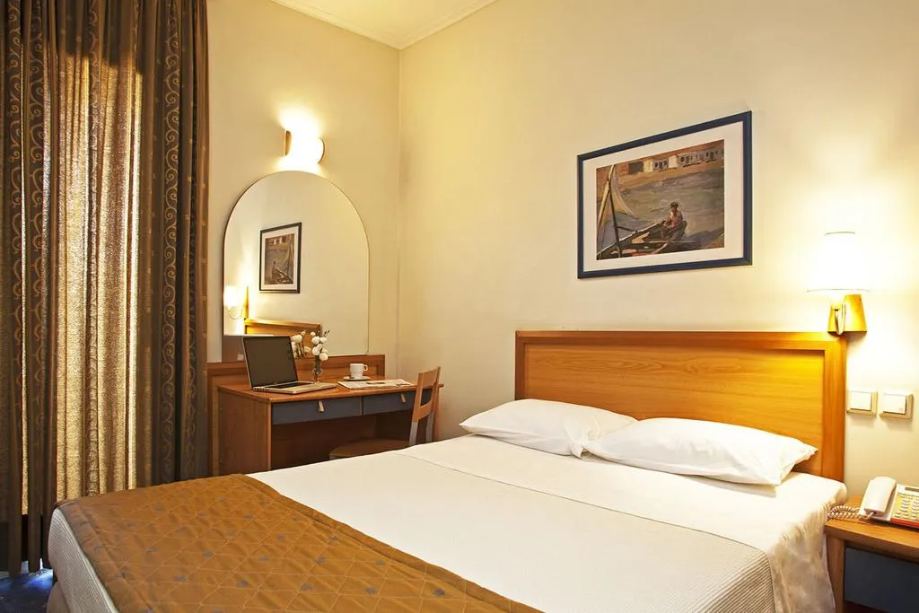 SINGLE STANDARD Room, Congo Palace, Athens