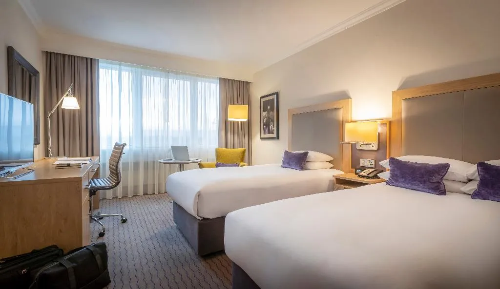 TRIPLE STANDARD Room, Clayton Hotel Burlington Road, Dublin