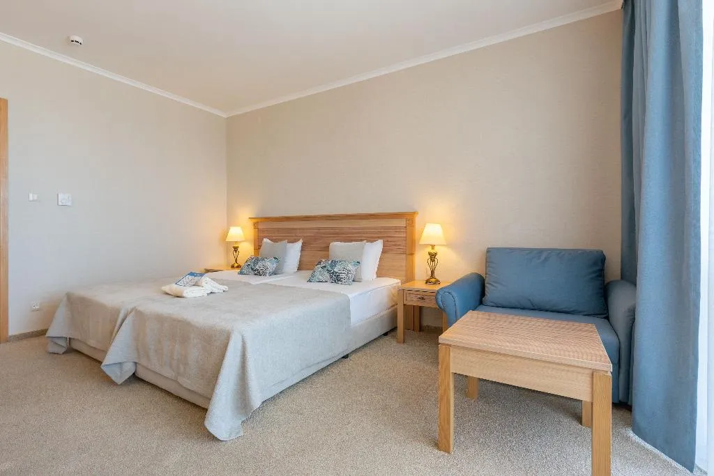 DOUBLE SINGLE USE CAPACITY 3 Room, DIT Majestic Beach Resort, Bourgas