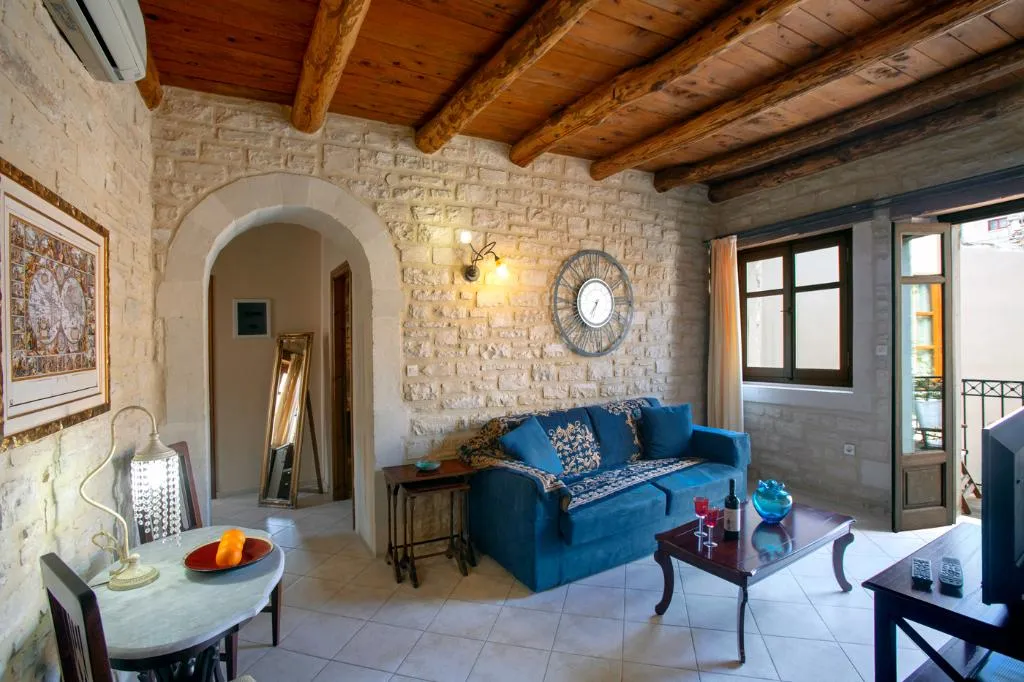 JUNIOR SUITE STANDARD Room, Casa Moazzo, Crete