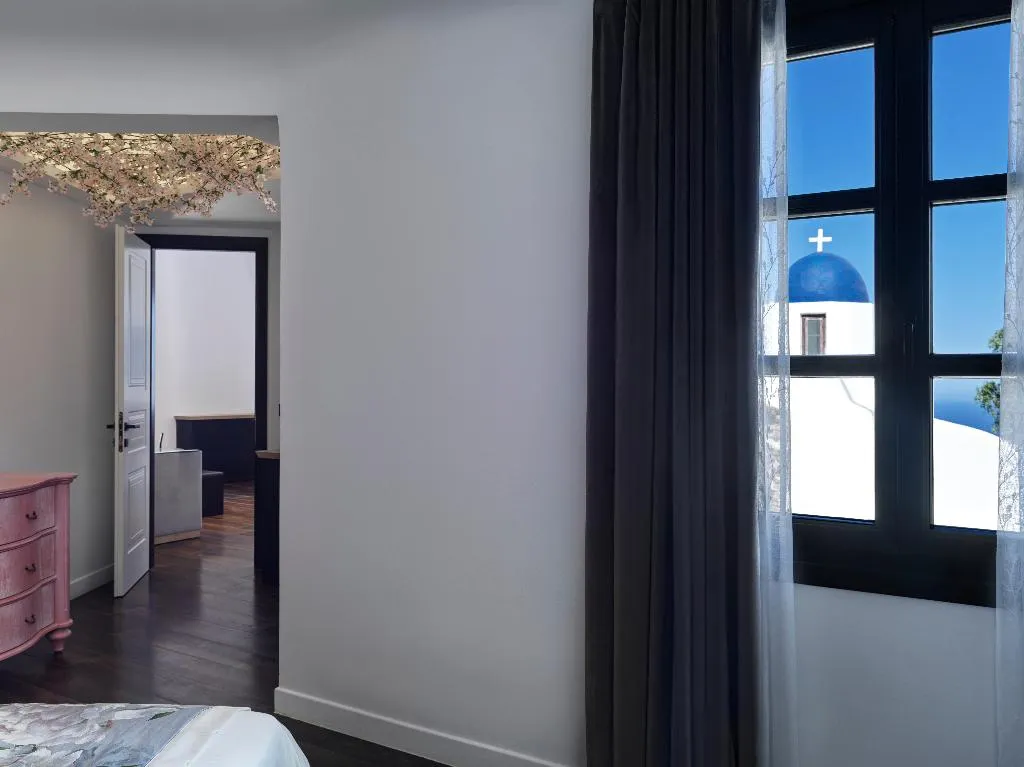 SUITE WITH PRIVATE POOL Room, Katikies Garden Santorini - The Leading Hotels, Santorini
