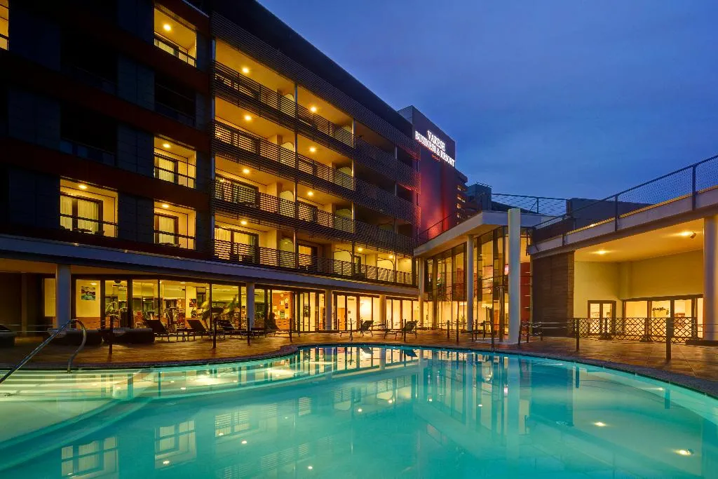 General view, Unahotels Varese, Milan