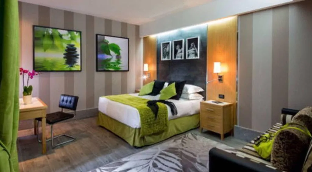 Room, Ariston, Rome