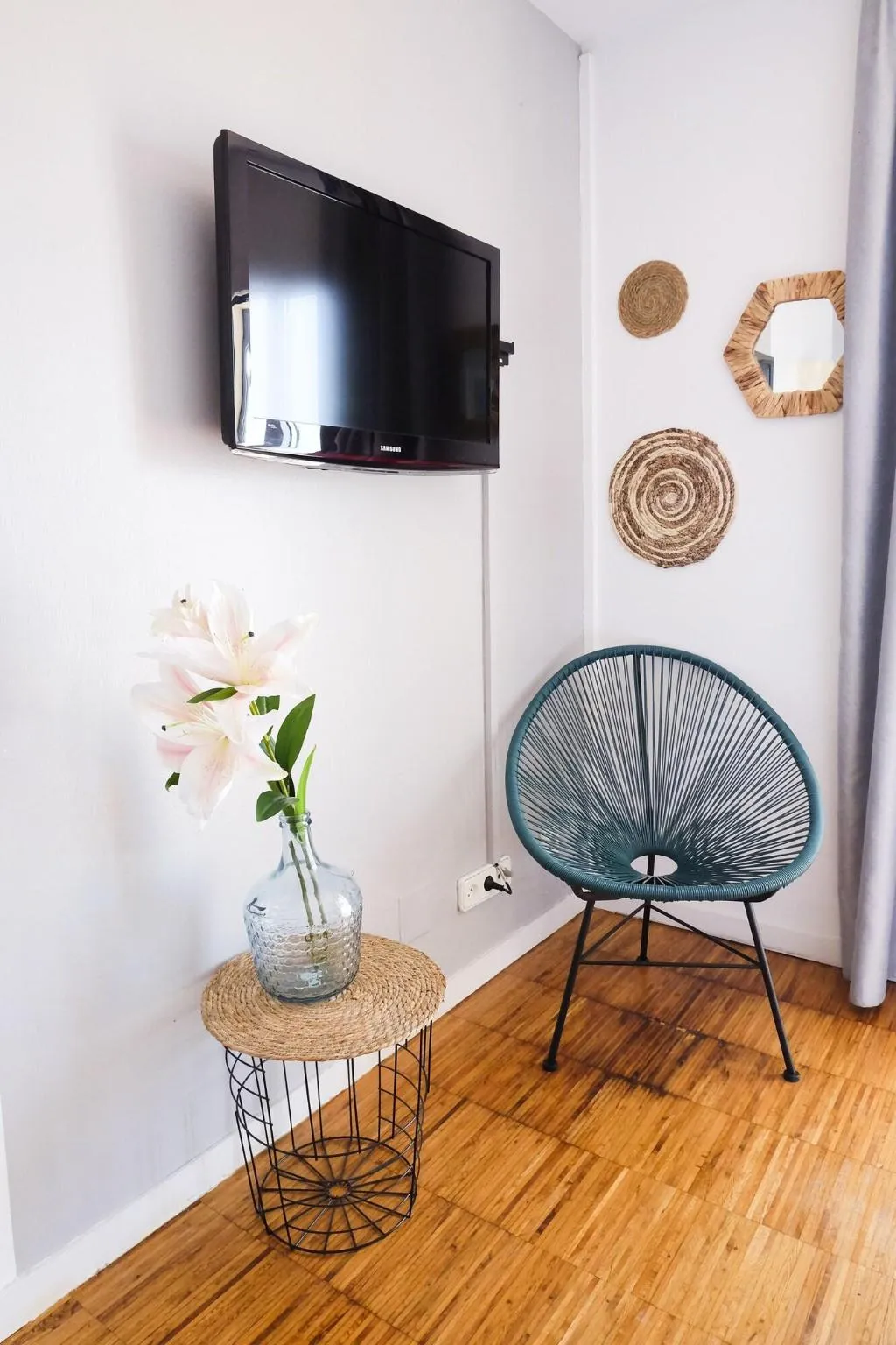 Room, Subur, Costa Brava
