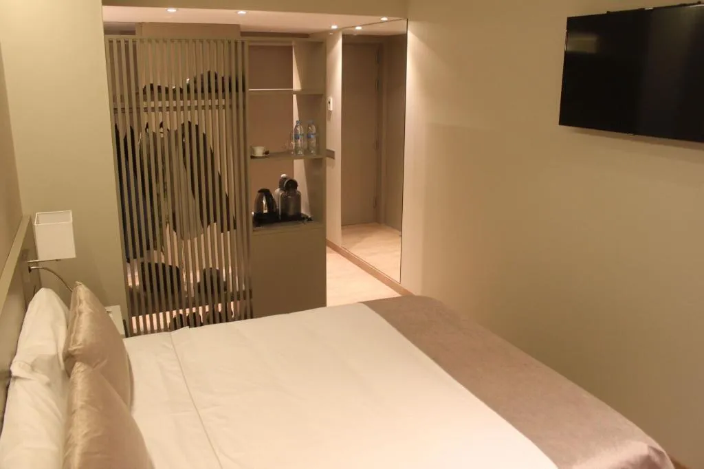 Room, Hotel Well And Come, Barcelona