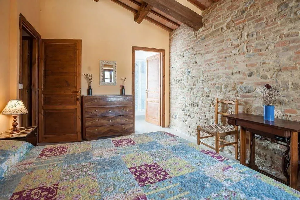 Room, Perugia Farmhouse, Perugia