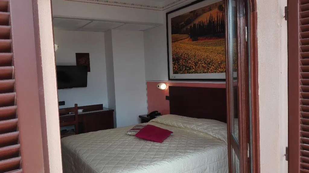 DOUBLE STANDARD Room, Hotel Sovestro, Florence