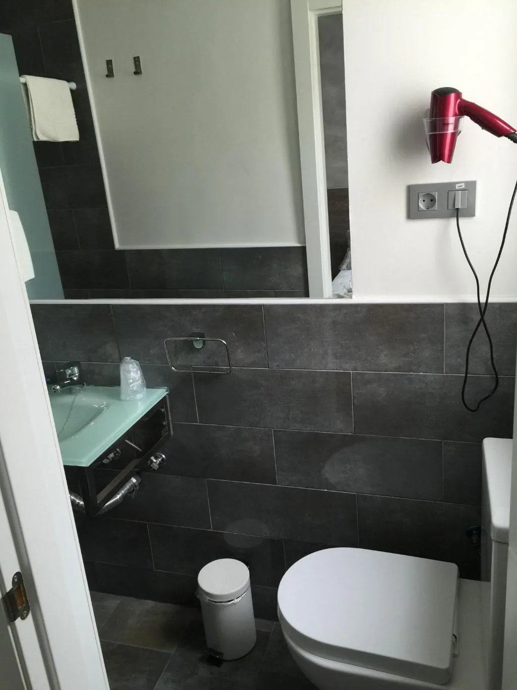 Room, Hostal Meyra, Madrid