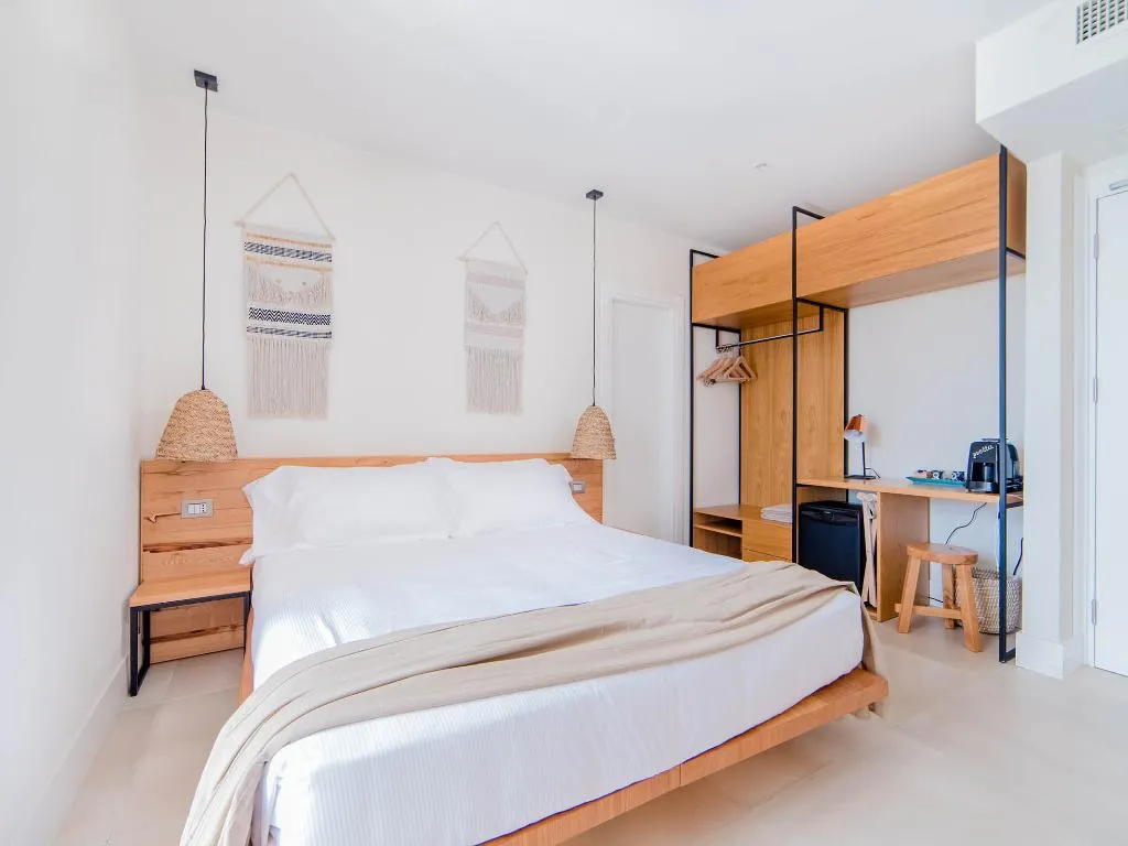 DOUBLE SINGLE USE CLASSIC Room, Cumeja Beach Club & Hotel, Naples
