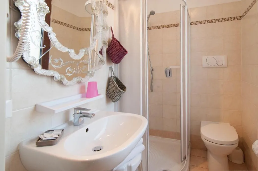 Room, Al Piccolo, Venice