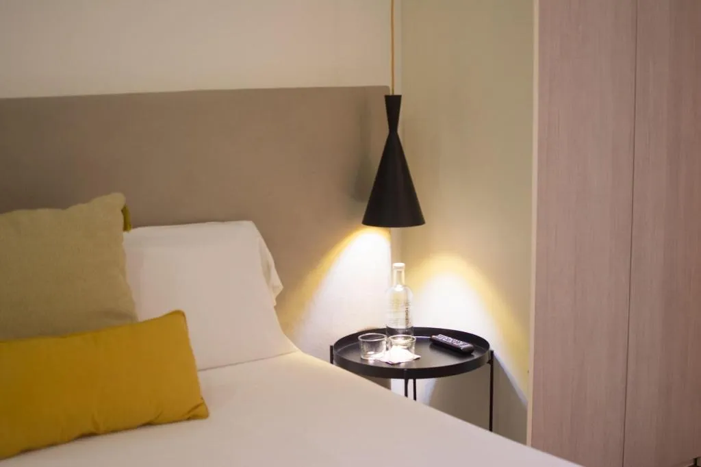Room, Forgetmenot, Barcelona
