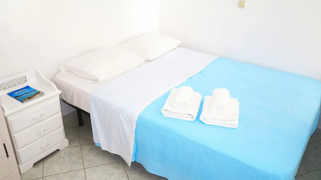 FAMILY ROOM STANDARD Room, Finesse Suites, Santorini