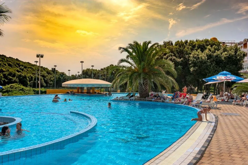 Pool, Duga Uvala, Istria