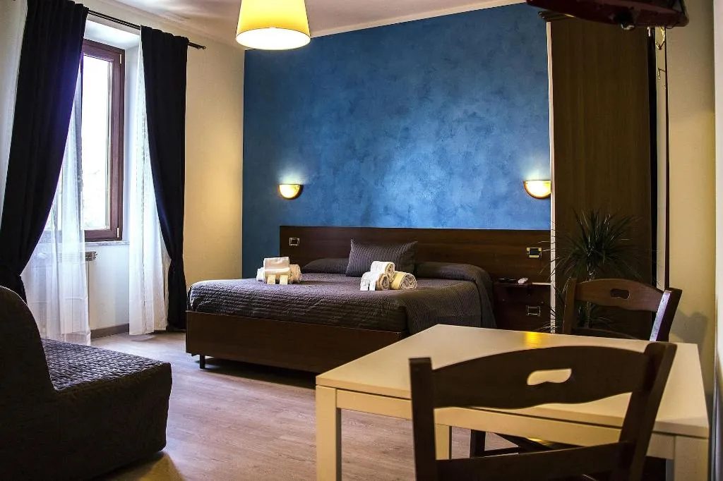 Room, Palazzo Santori, Rome