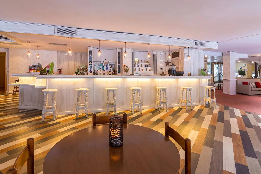 Bar, Sant Gothard, Arinsal