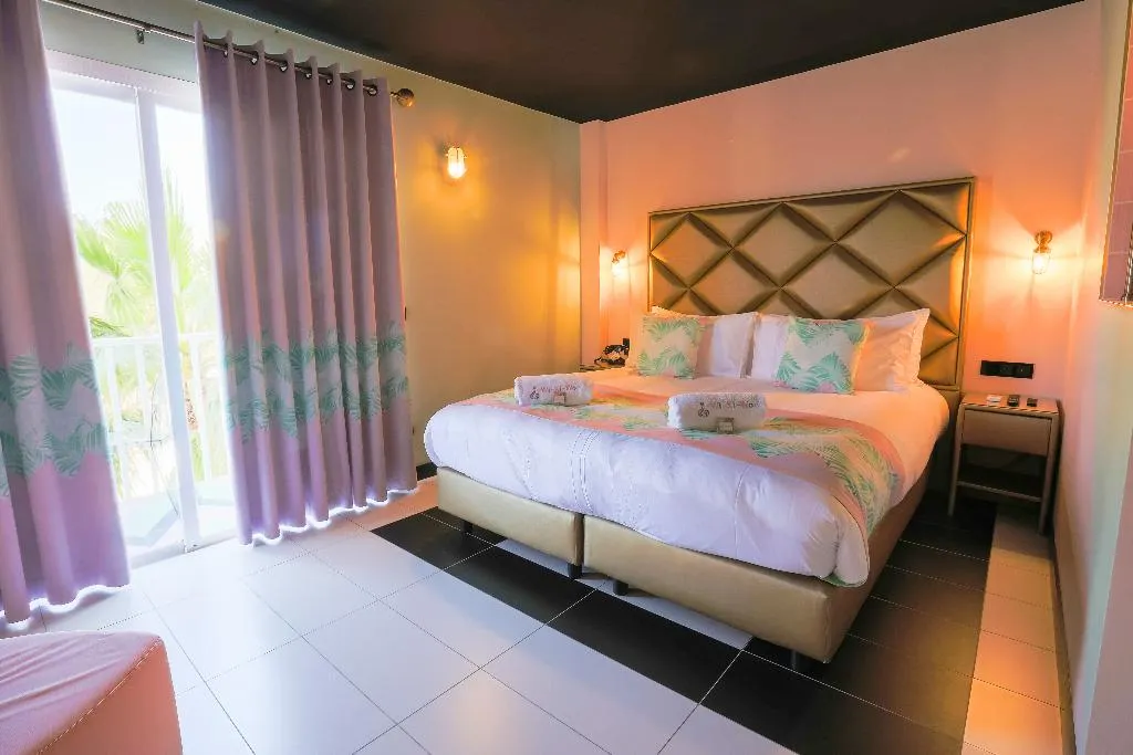 STUDIO STANDARD Room, Wi-Ki-Woo, Ibiza