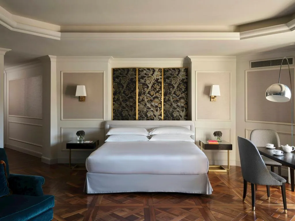 JUNIOR SUITE STANDARD Room, Palazzo Venezia, Milan