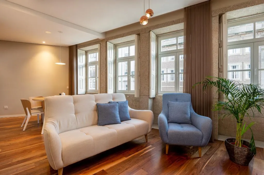 APARTMENT TWO BEDROOMS Room, Rs Porto Historic Center, Porto