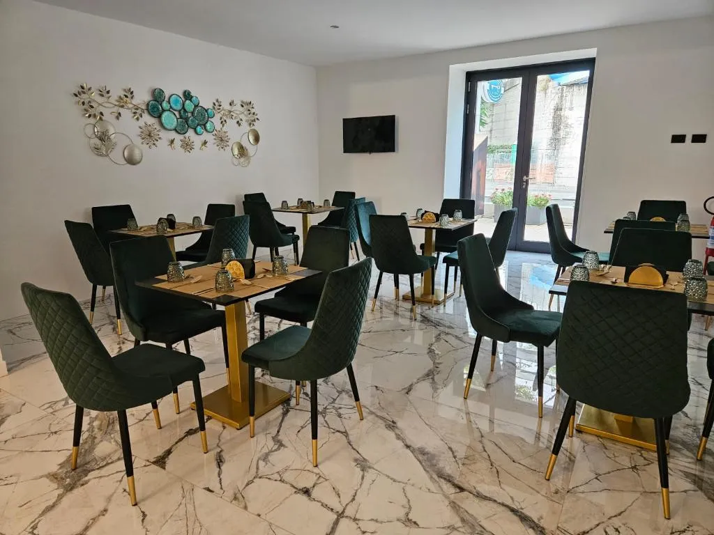 Lobby, Hotel Tesoro Pompeiano, Naples